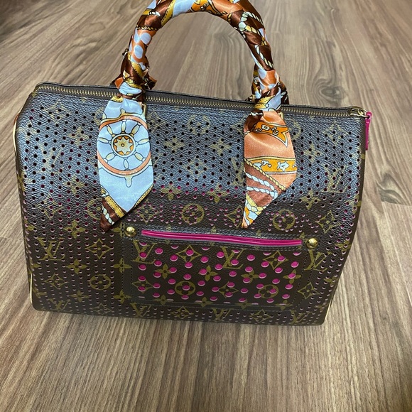 A98- 💯 % authentic Louis Vuitton Boston speedy bag - Picture 16 of 16